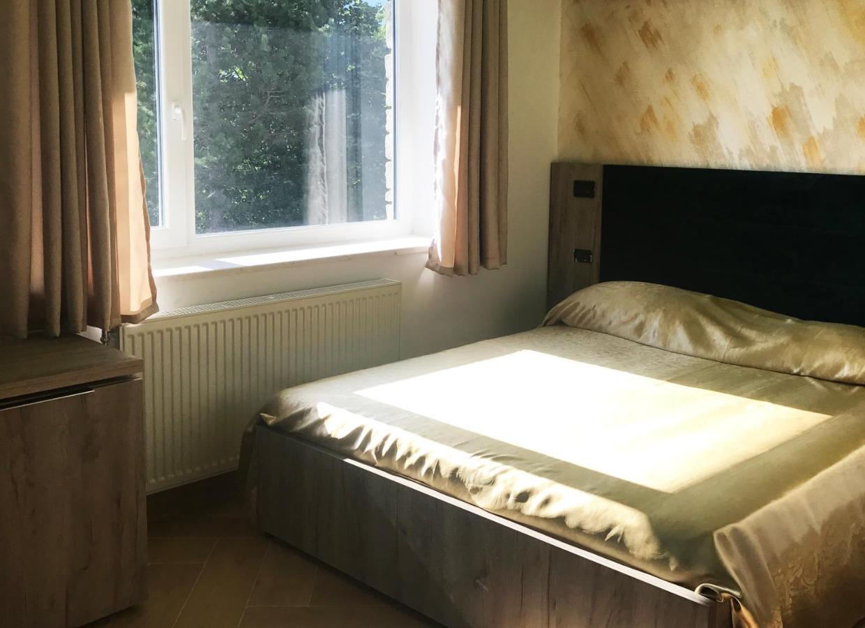 Shkreli Resort Qafeshtame Cudhi-Kamt エクステリア 写真
